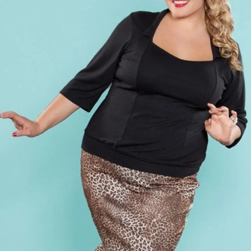 Leopard Print Tulip Skirt - Picture 3 of 4